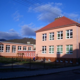ZŠ Horné Sŕnie
